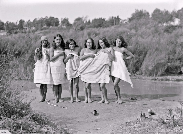 Maori women